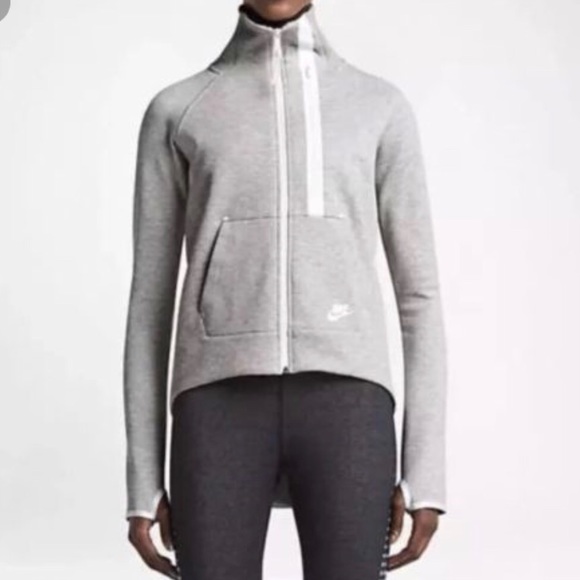 nike tech fleece light grey